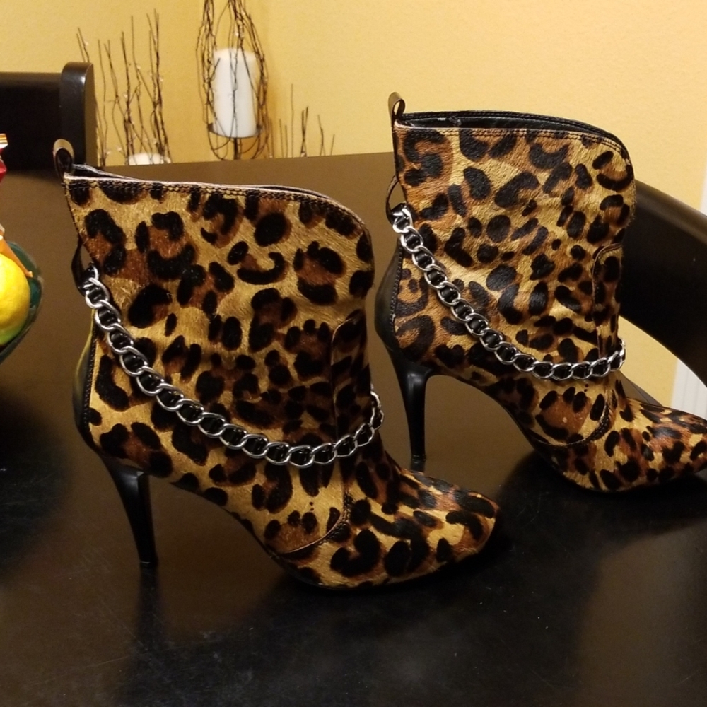 BCBGIRLS LEOPARD BOOTIES